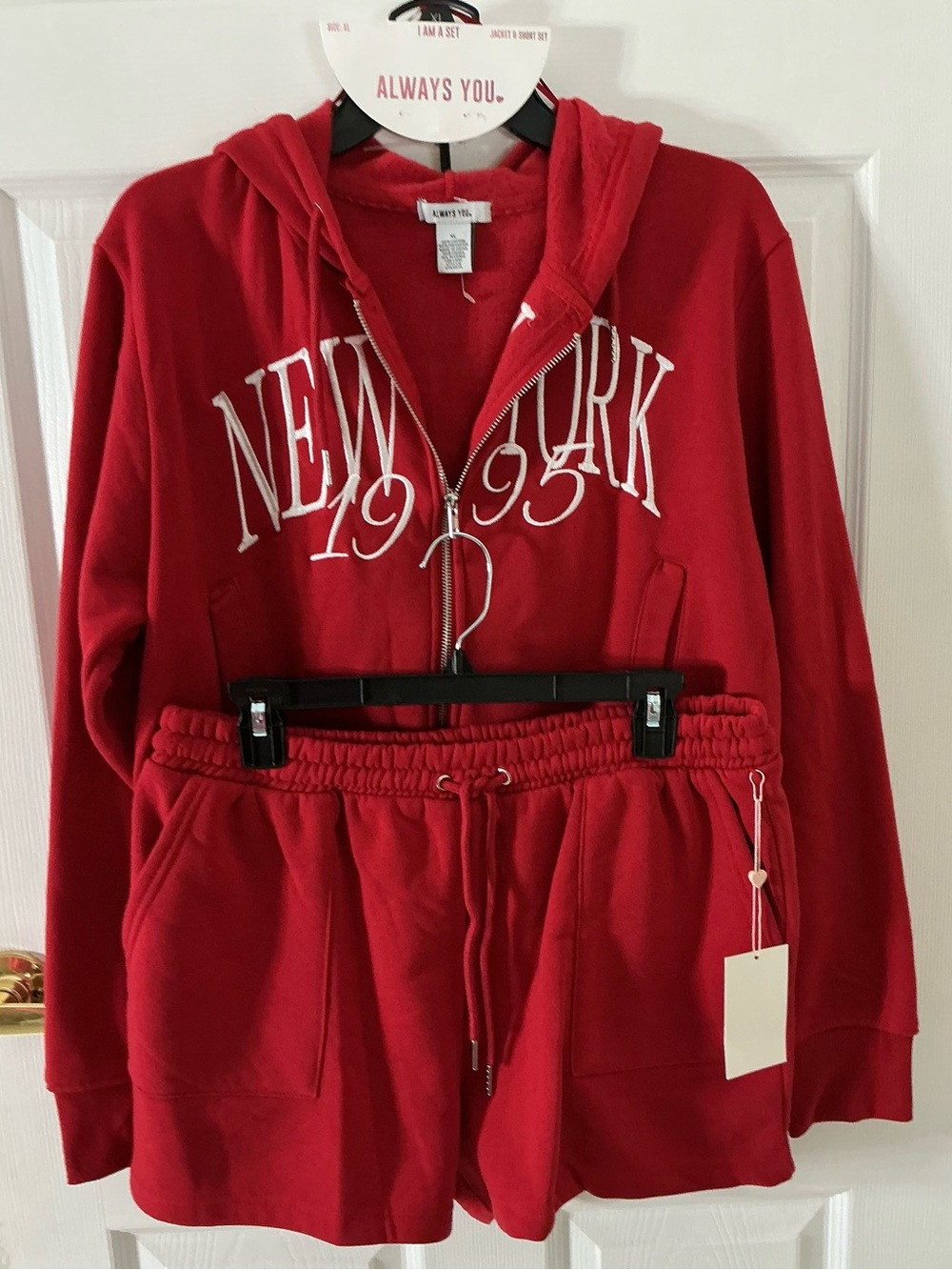 Always You New York 1995 Red Cropped Hoodie & Shorts Sweatset NWT Size XL